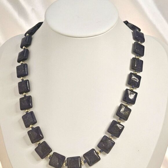 Natural Deep Blue Lapis Lazuli 12mm Flat Square Single Strand Necklace 14 Ct. Go - Picture 11 of 13